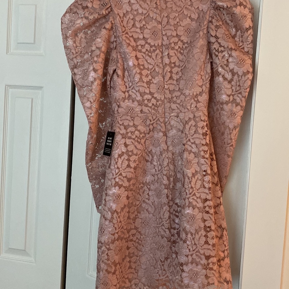 Express dress - Picture 4 of 5